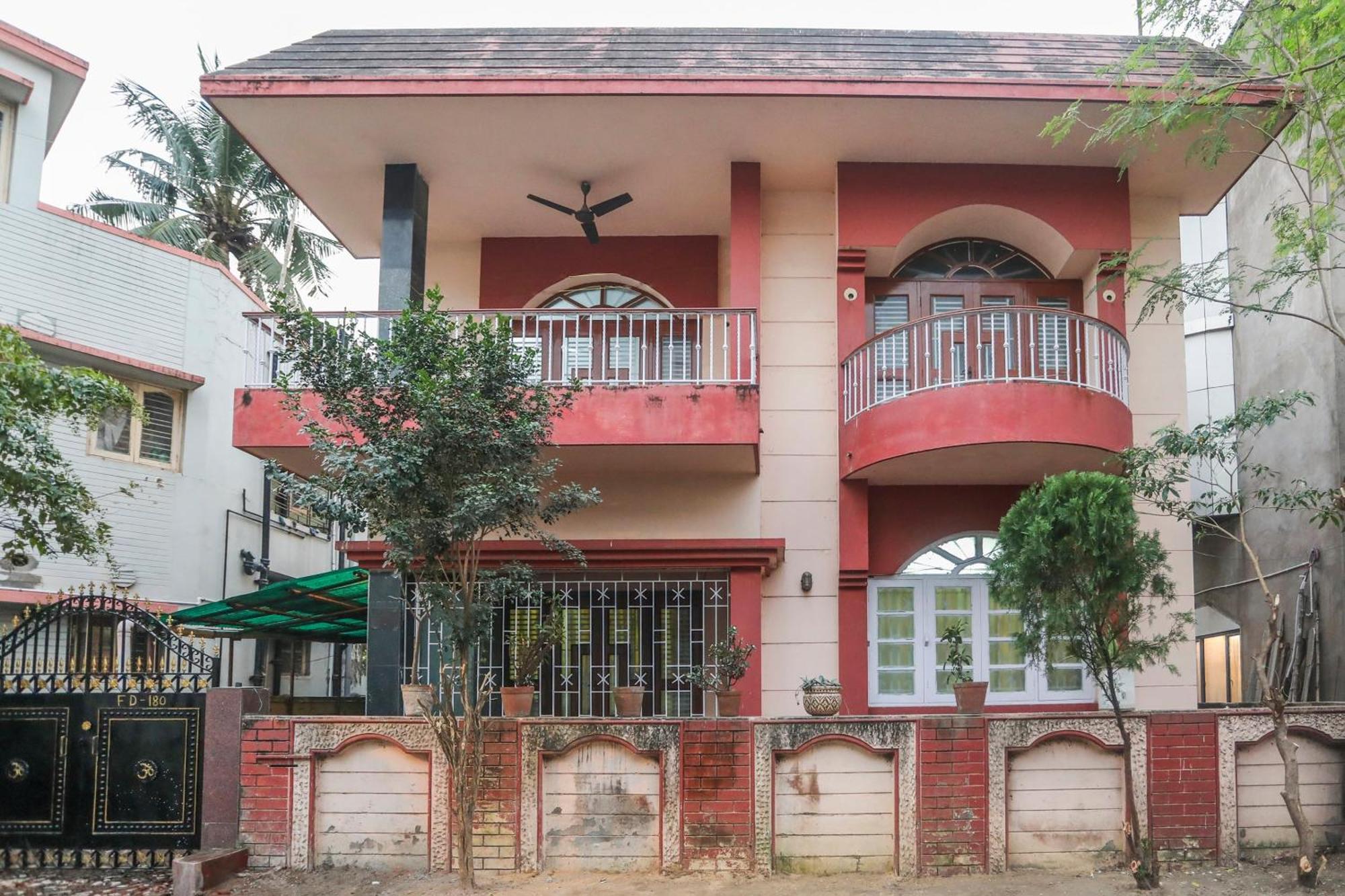 Hotel O Ma Kali Guest House Near City Centre Salt Lake Солт-Лейк-Сити Экстерьер фото