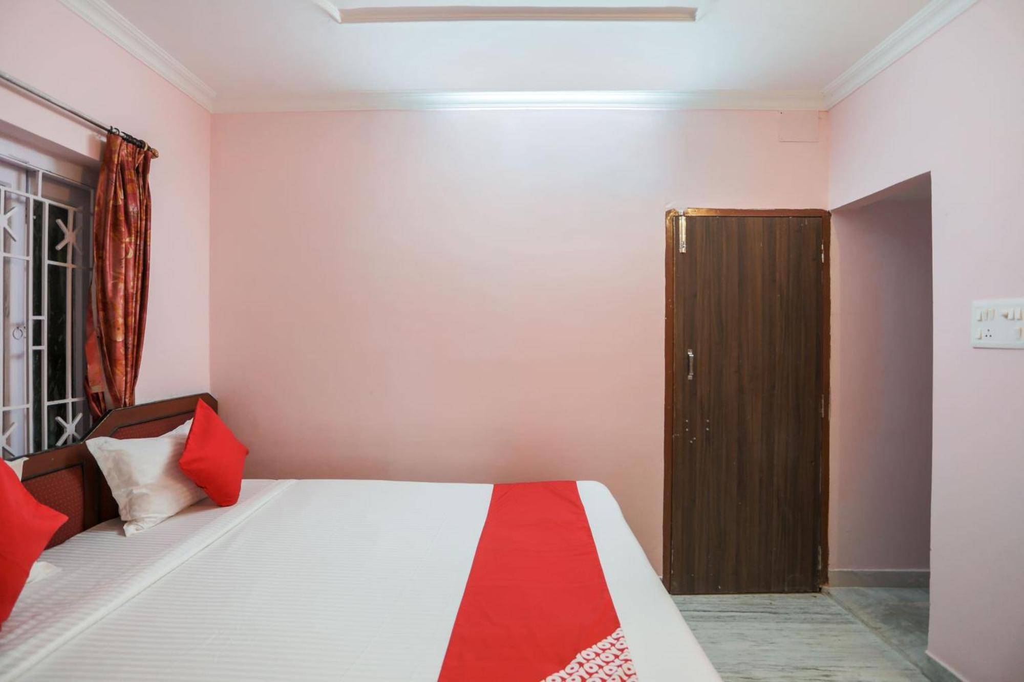 Hotel O Ma Kali Guest House Near City Centre Salt Lake Солт-Лейк-Сити Экстерьер фото